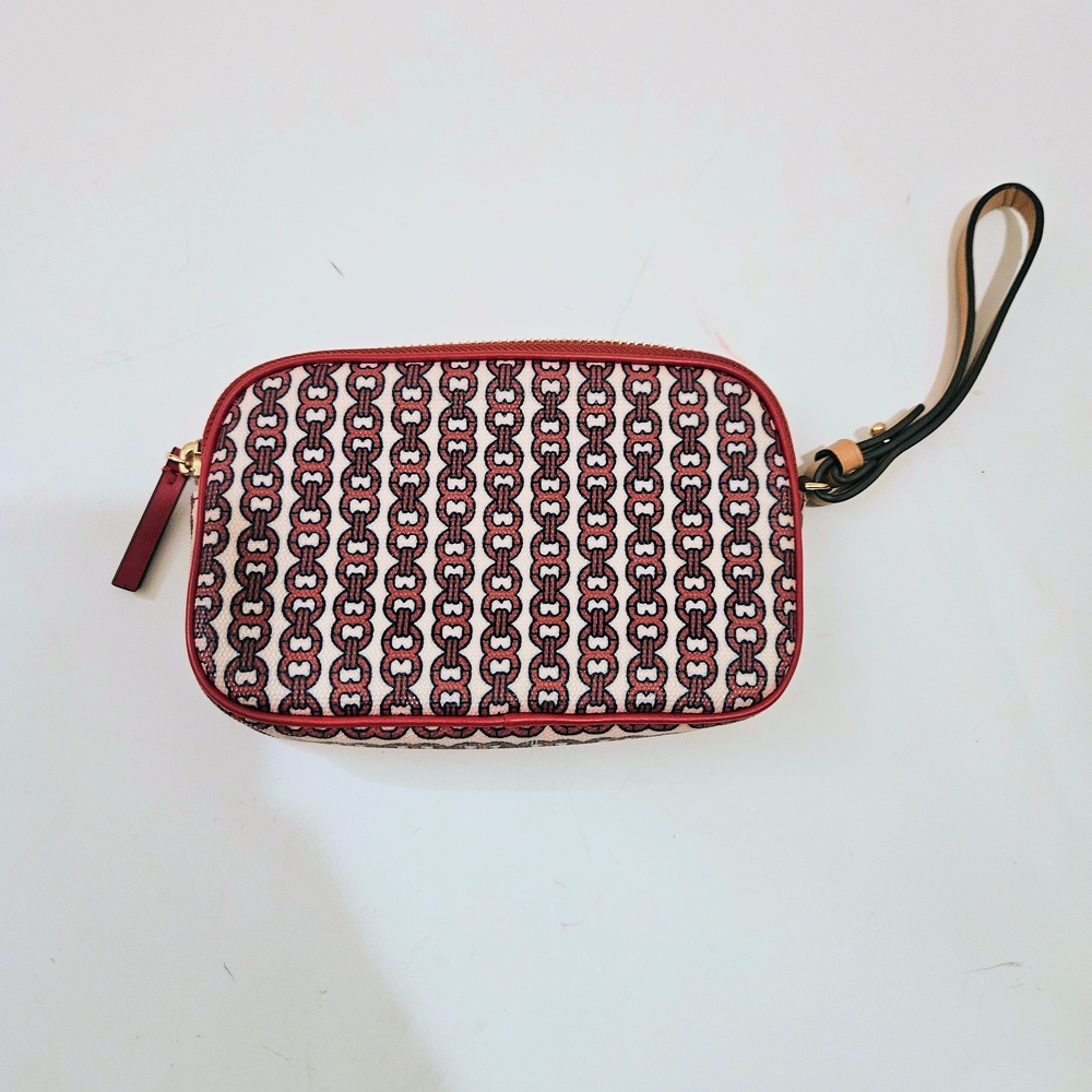 Tory Burch Red and Beige Gemini Link Wristlet - Picture 3 of 7